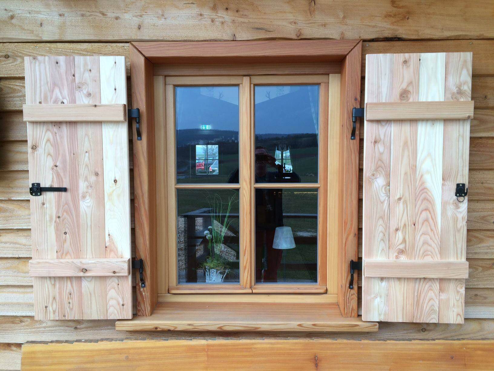 Fensterbänke aus Holz